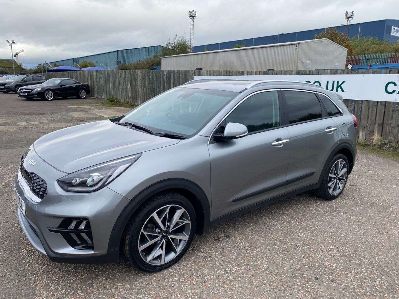 A 2021 KIA NIRO 1.6 GDi 4 SUV 5dr Petrol Hybrid DCT Euro 6 (s/s) (139 bhp) A 2021 KIA NIRO 1.6 GDi 4 SUV 5dr Petrol Hybrid DCT Euro 6 (s/s) (139 bhp)