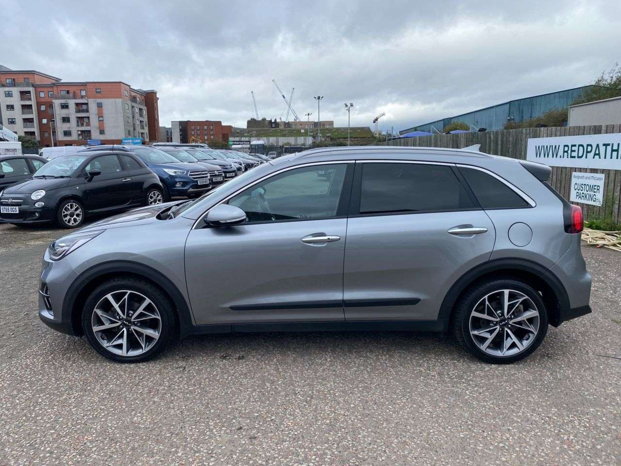 A 2021 KIA NIRO 1.6 GDi 4 SUV 5dr Petrol Hybrid DCT Euro 6 (s/s) (139 bhp) A 2021 KIA NIRO 1.6 GDi 4 SUV 5dr Petrol Hybrid DCT Euro 6 (s/s) (139 bhp)
