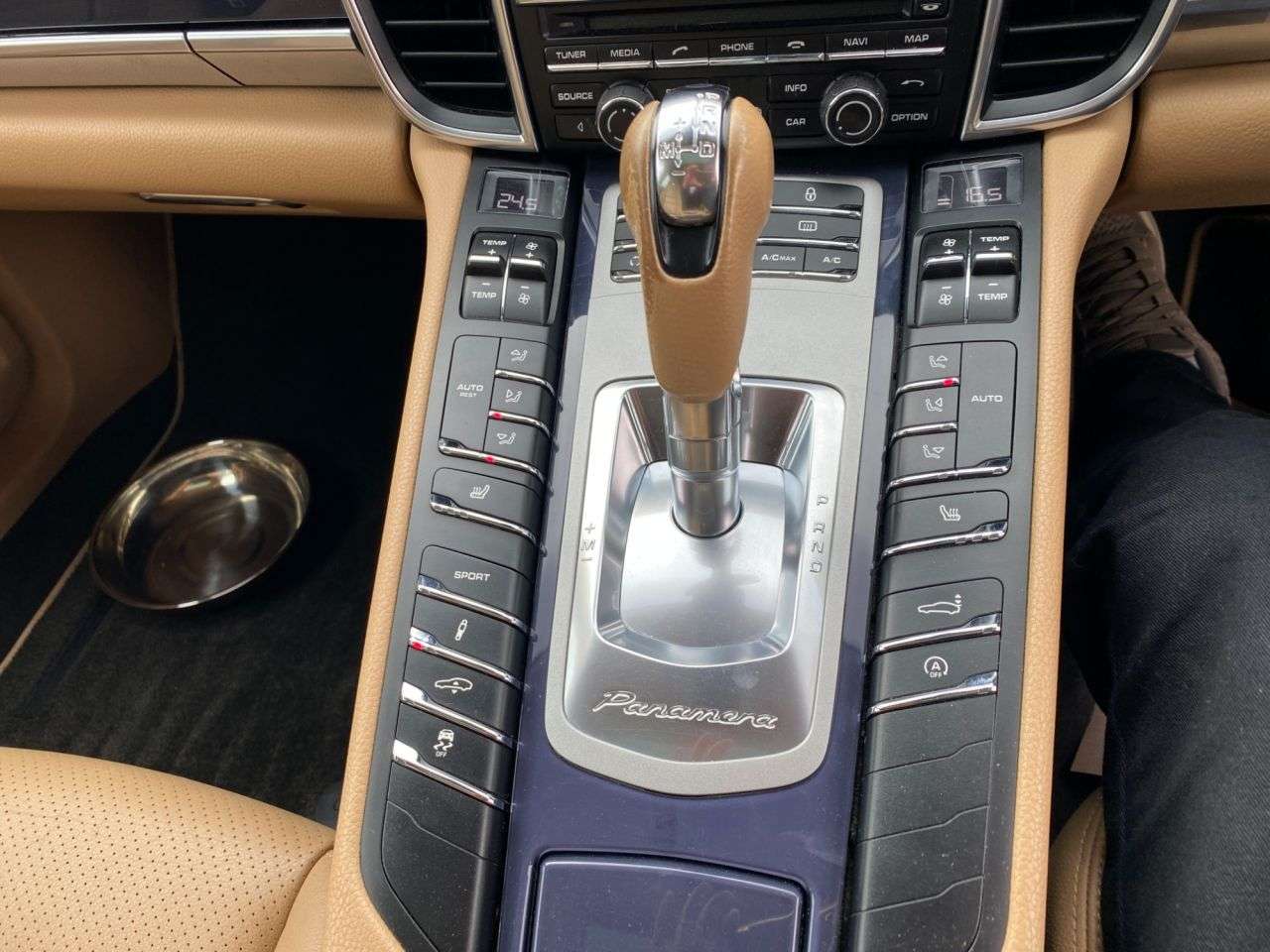 2013 PORSCHE PANAMERA 2013 PORSCHE PANAMERA