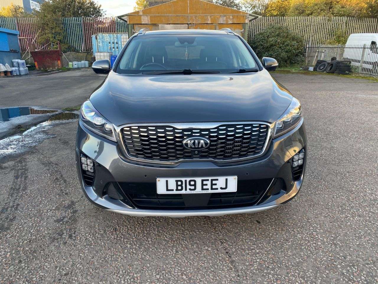 A 2019 KIA SORENTO 2.2 CRDi GT-Line S SUV 5dr Diesel Auto AWD Euro 6 (s/s) (197 bhp) A 2019 KIA SORENTO 2.2 CRDi GT-Line S SUV 5dr Diesel Auto AWD Euro 6 (s/s) (197 bhp)