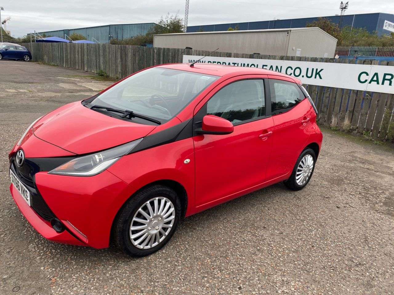 A 2016 TOYOTA AYGO 1.0 VVT-i x-play Hatchback 5dr Petrol Manual Euro 6 (68 ps) A 2016 TOYOTA AYGO 1.0 VVT-i x-play Hatchback 5dr Petrol Manual Euro 6 (68 ps)