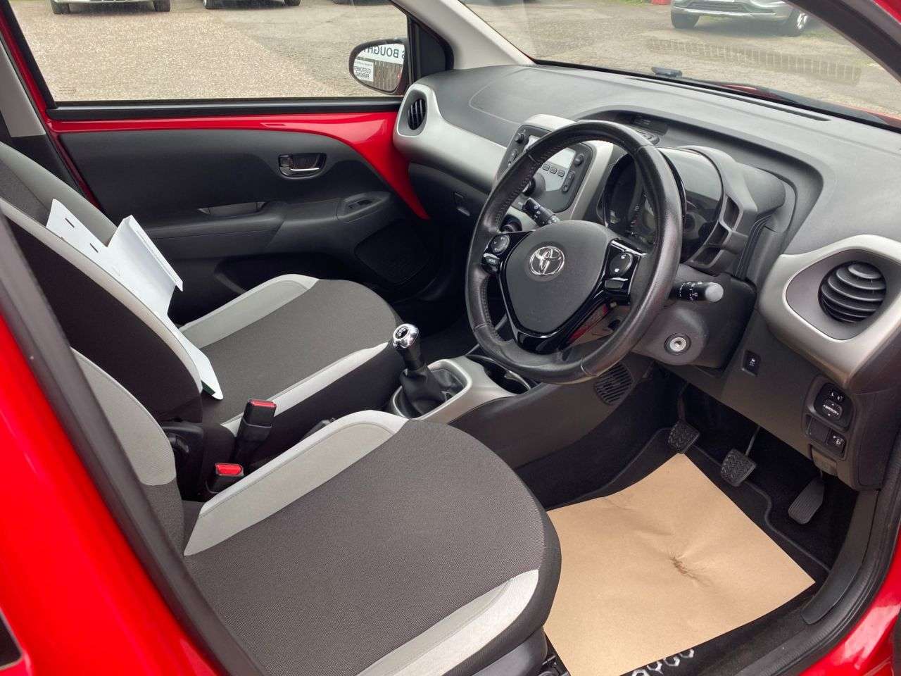 2016 TOYOTA AYGO 2016 TOYOTA AYGO