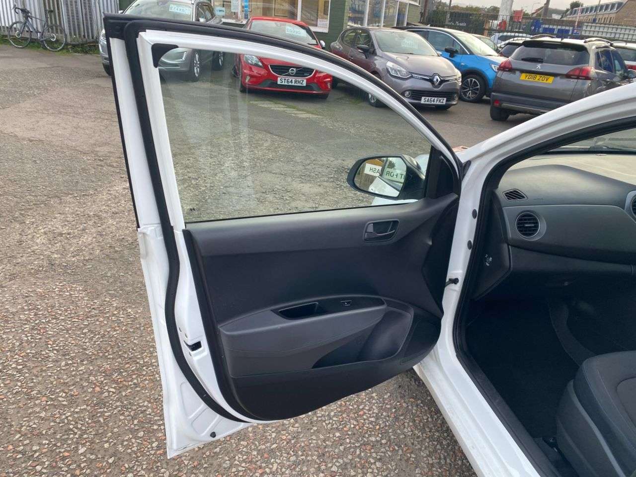 2018 HYUNDAI I10 2018 HYUNDAI I10