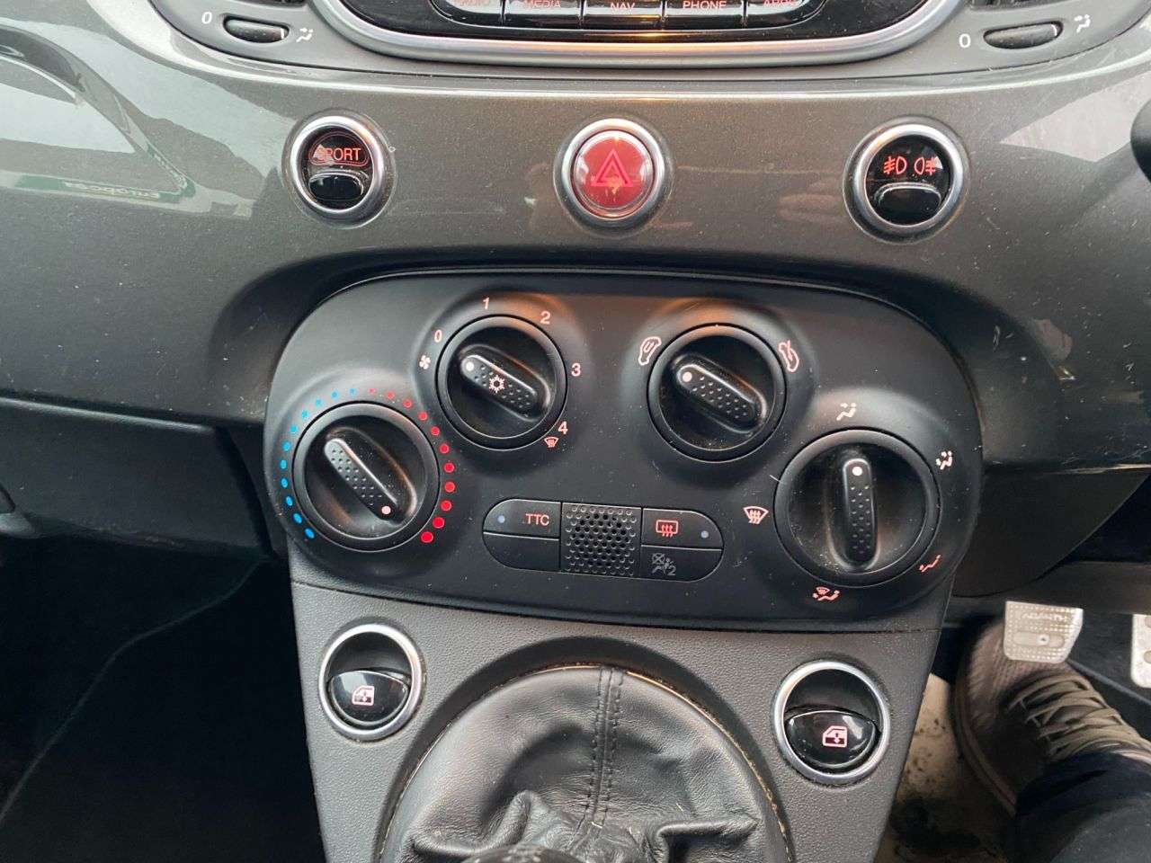 2017 ABARTH 595 2017 ABARTH 595
