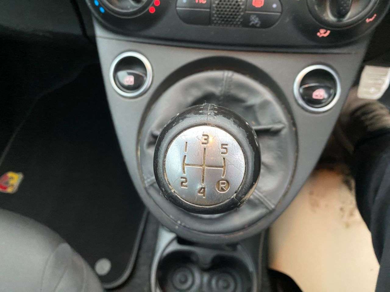2017 ABARTH 595 2017 ABARTH 595