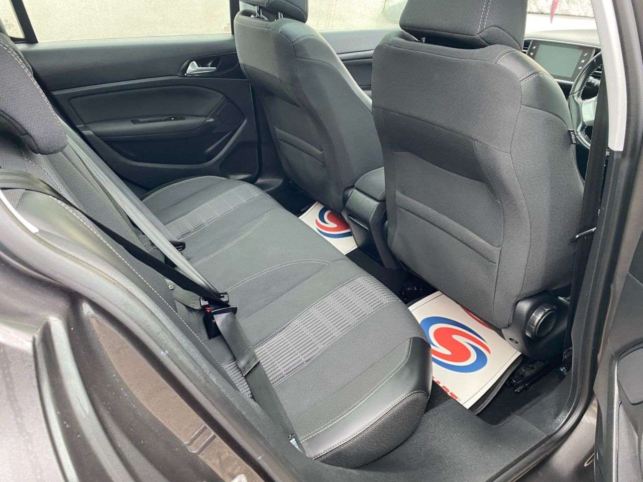 2017 PEUGEOT 308 2017 PEUGEOT 308