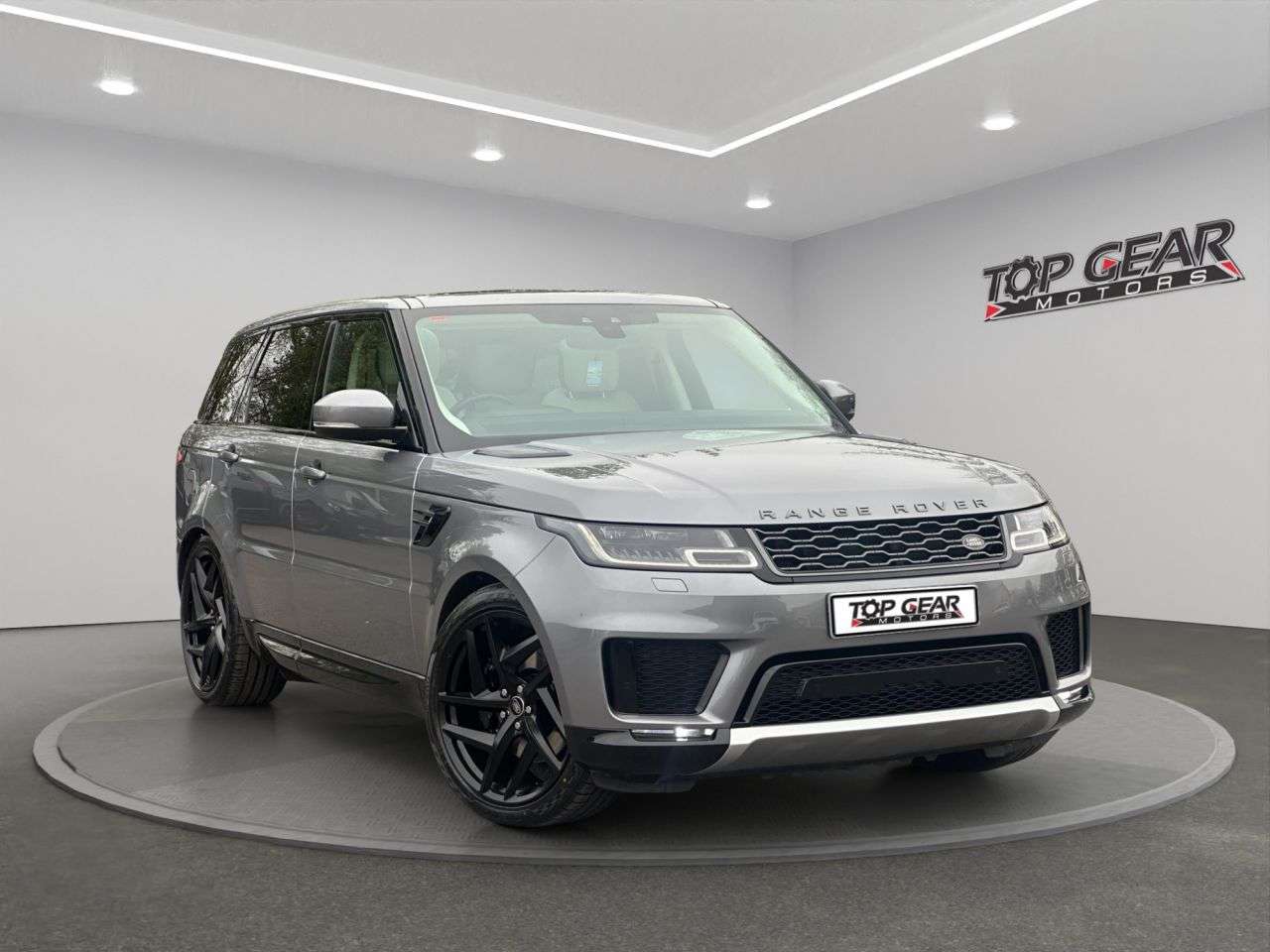 A 2021 LAND ROVER RANGE ROVER SPORT 3.0 D300 MHEV HSE Silver SUV 5dr Diesel Auto 4WD Euro 6 (s/s) (300 ps) D300 A 2021 LAND ROVER RANGE ROVER SPORT 3.0 D300 MHEV HSE Silver SUV 5dr Diesel Auto 4WD Euro 6 (s/s) (300 ps) D300