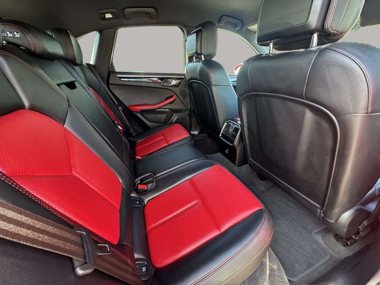 2020 PORSCHE MACAN 2020 PORSCHE MACAN