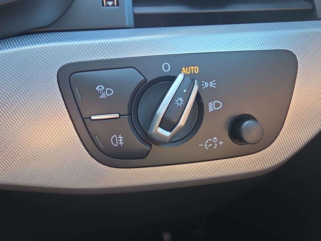 2020 AUDI A4 2020 AUDI A4