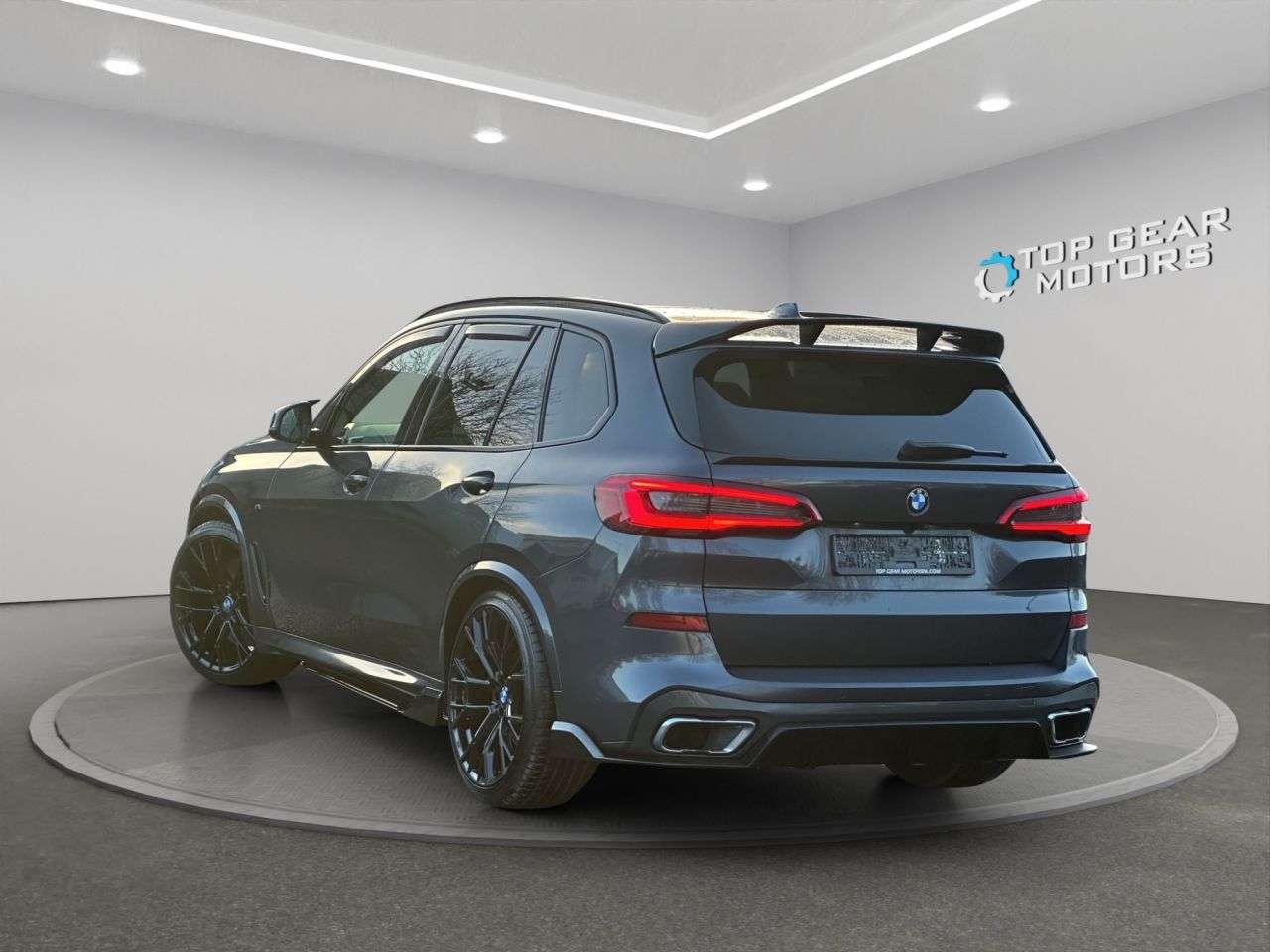 A 2019 BMW X5 M Sport xDrive Auto 3.0 30D 265BHP **FULL SERVICE HISTORY** A 2019 BMW X5 M Sport xDrive Auto 3.0 30D 265BHP **FULL SERVICE HISTORY**