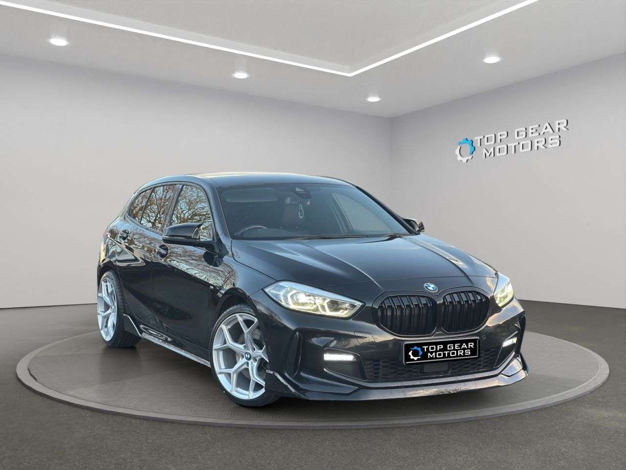 A 2021 BMW 1 SERIES M Sport Auto Hatchback 2.0 120D 190BHP A 2021 BMW 1 SERIES M Sport Auto Hatchback 2.0 120D 190BHP