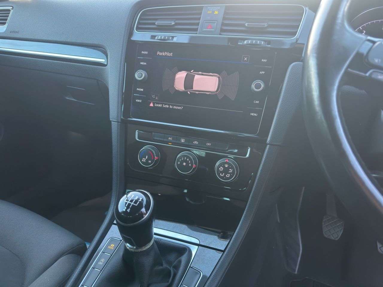 2017 VOLKSWAGEN GOLF 2017 VOLKSWAGEN GOLF