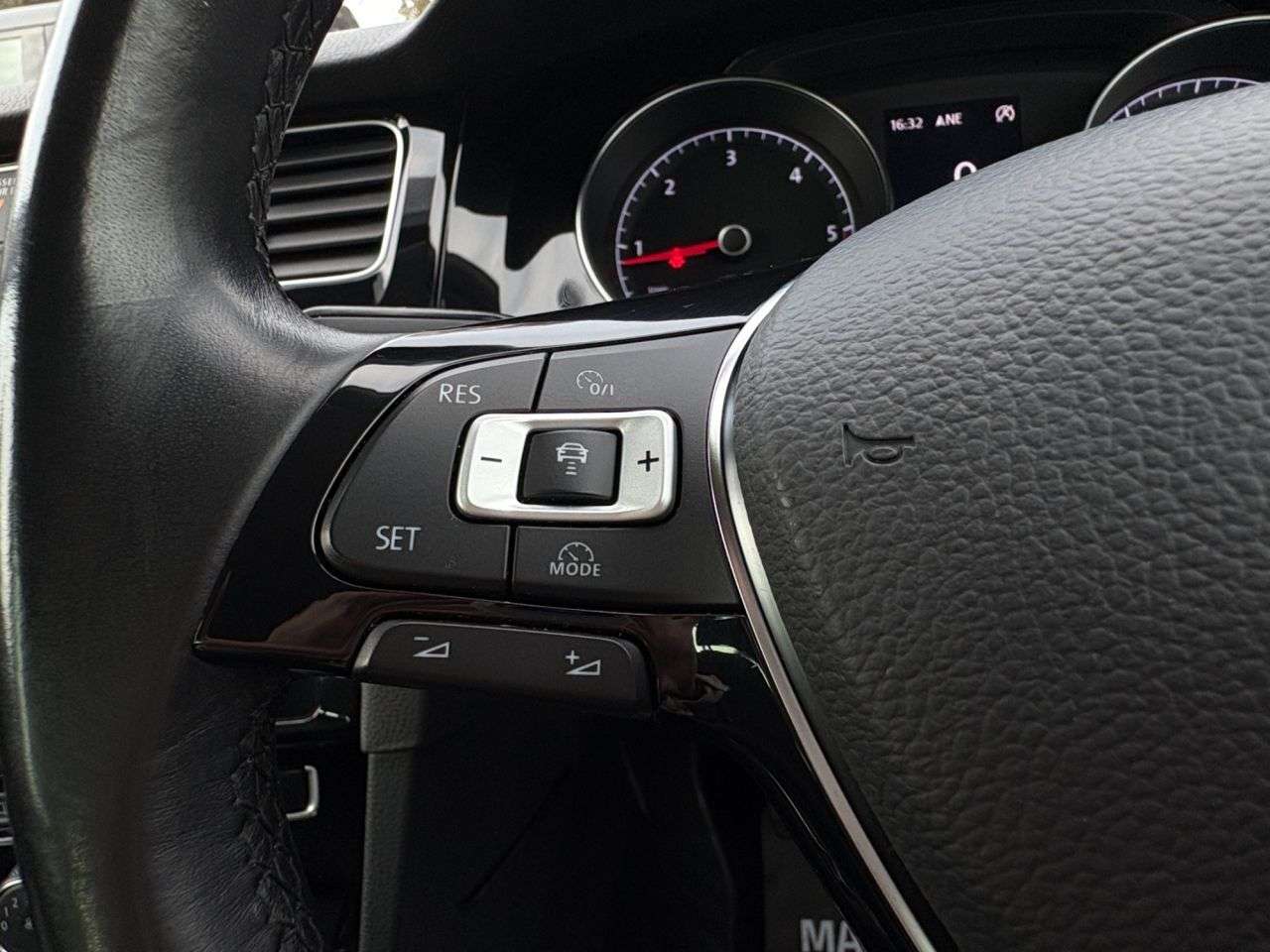 2017 VOLKSWAGEN GOLF 2017 VOLKSWAGEN GOLF