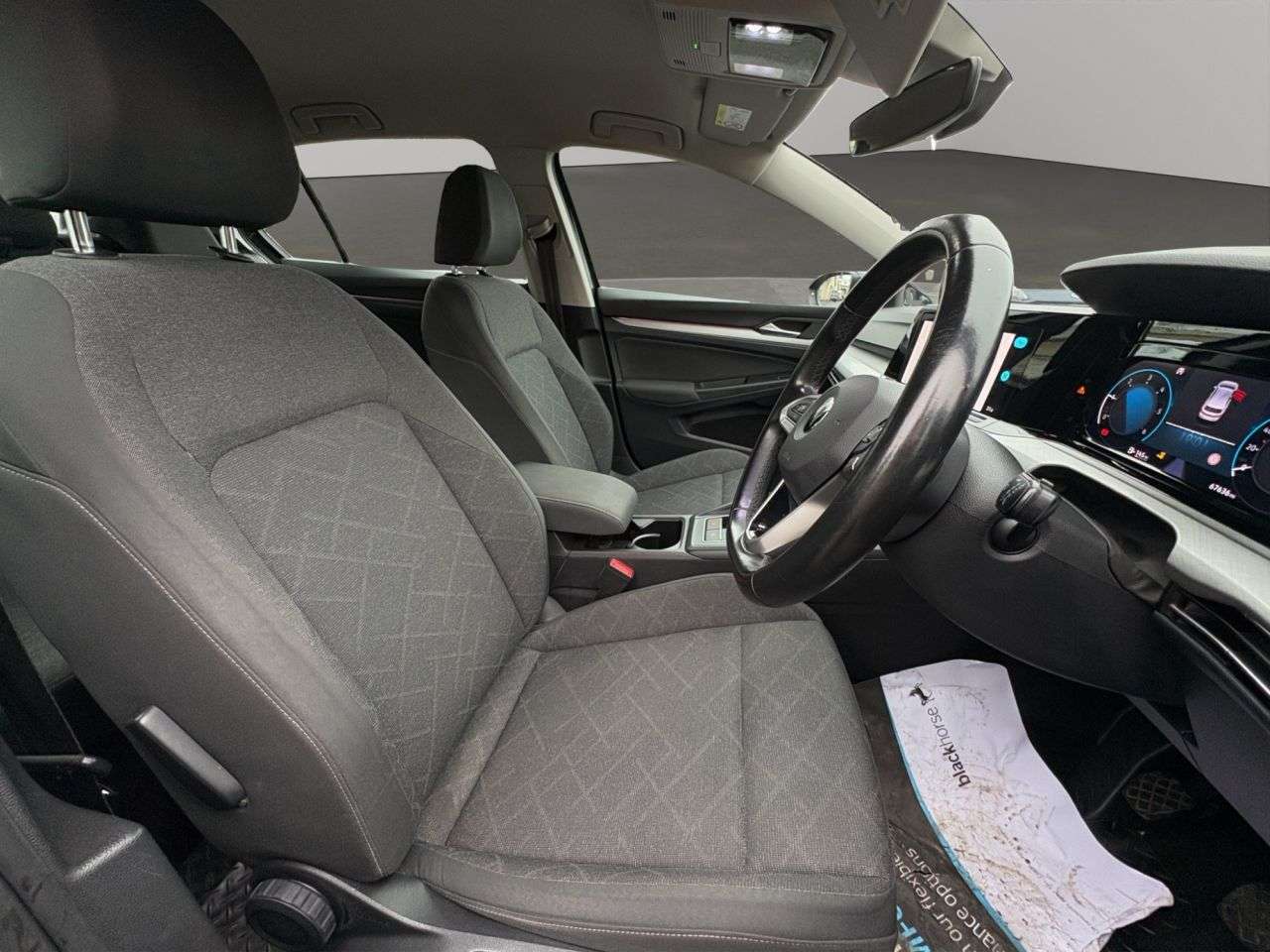 A 2022 VOLKSWAGEN GOLF Life Hatchback Manual 2.0 115 BHP NEW MODEL - 2.0 115 BHP - CAR PLAY A 2022 VOLKSWAGEN GOLF Life Hatchback Manual 2.0 115 BHP NEW MODEL - 2.0 115 BHP - CAR PLAY