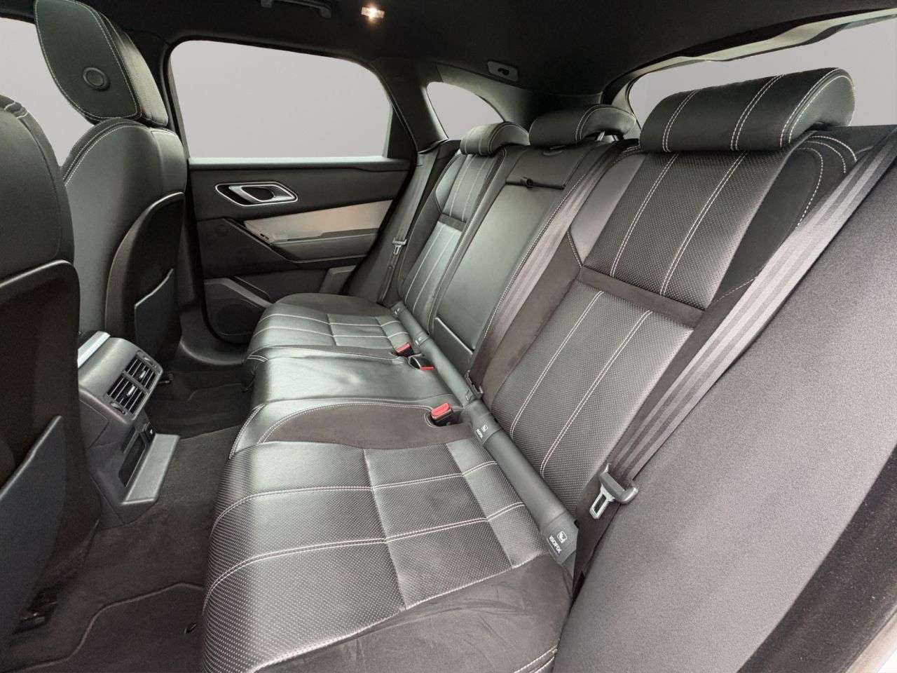 2018 LAND ROVER RANGE ROVER VELAR 2018 LAND ROVER RANGE ROVER VELAR