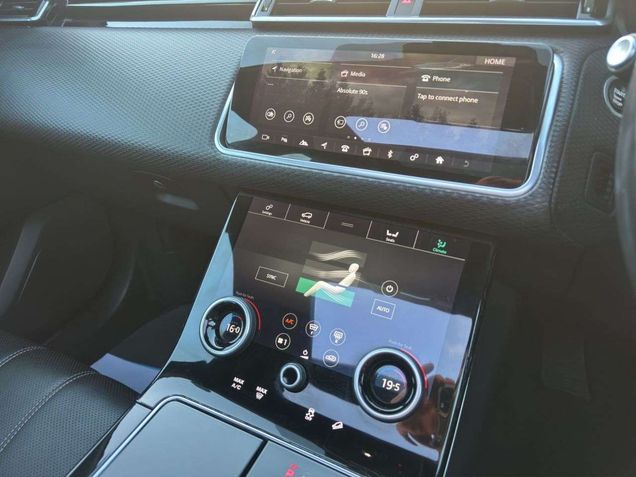 2018 LAND ROVER RANGE ROVER VELAR 2018 LAND ROVER RANGE ROVER VELAR