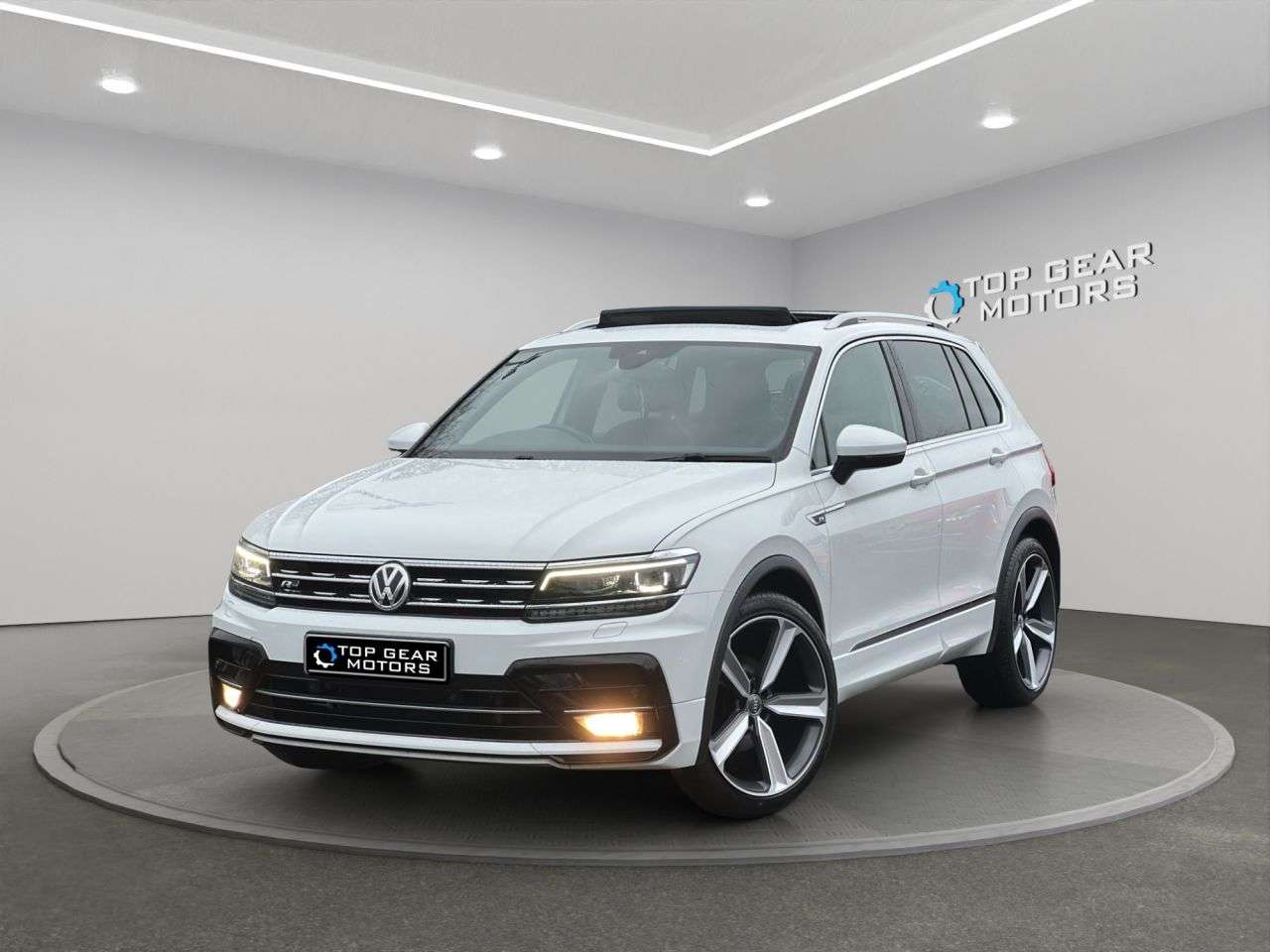 2017 VOLKSWAGEN TIGUAN 2017 VOLKSWAGEN TIGUAN