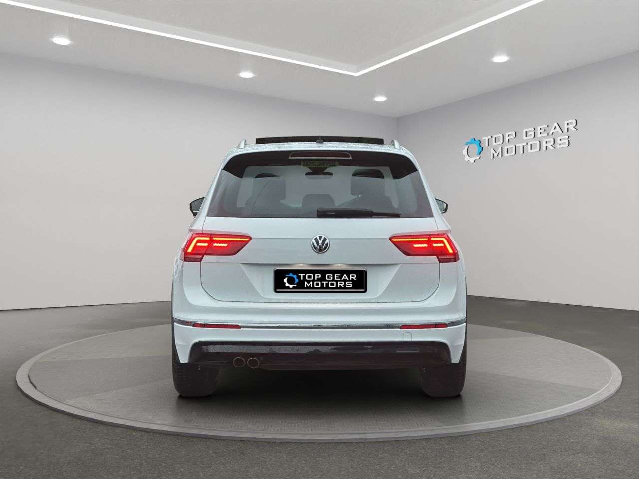 2017 VOLKSWAGEN TIGUAN 2017 VOLKSWAGEN TIGUAN