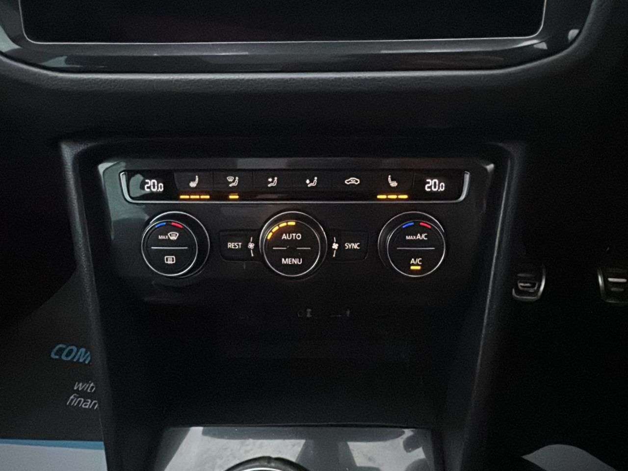 2017 VOLKSWAGEN TIGUAN 2017 VOLKSWAGEN TIGUAN