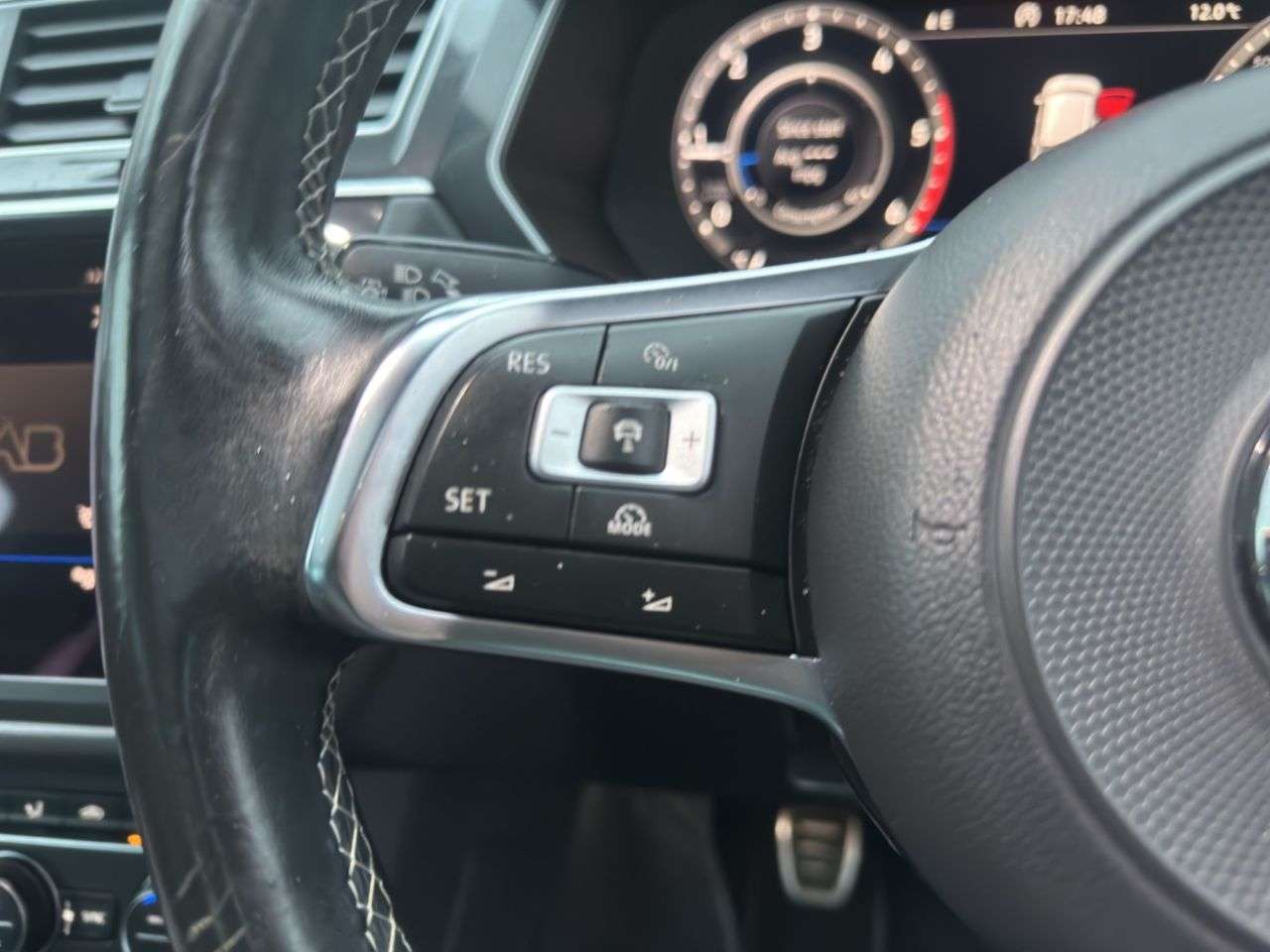 2017 VOLKSWAGEN TIGUAN 2017 VOLKSWAGEN TIGUAN