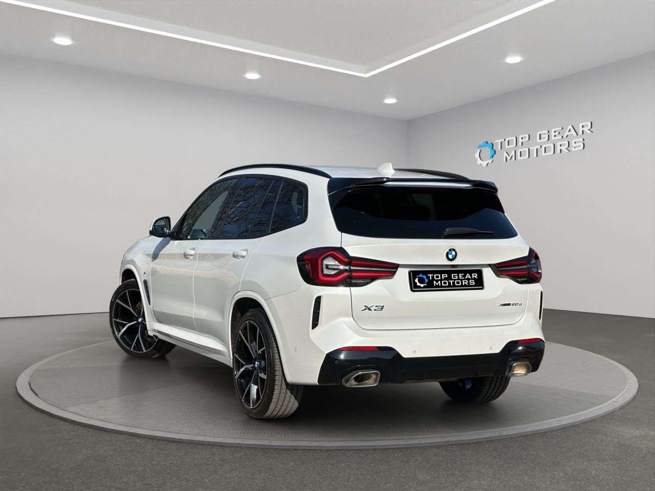 A 2021 BMW X3 xDrive 20d MHT M Sport Auto 2.0 290 BHP Diesel Hybrid AWD / 4X4 RED M SPORT A 2021 BMW X3 xDrive 20d MHT M Sport Auto 2.0 290 BHP Diesel Hybrid AWD / 4X4 RED M SPORT