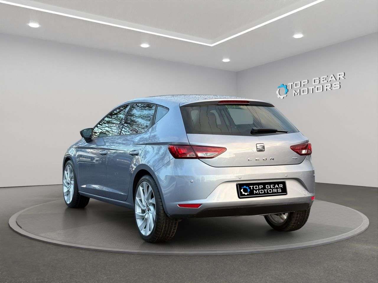 A 2016 SEAT LEON SE DYNAMIC TECHNOLOGY DSG 1.6 TDI 110 BHP *PARKING SENSORS, CRUISE CONTROL* A 2016 SEAT LEON SE DYNAMIC TECHNOLOGY DSG 1.6 TDI 110 BHP *PARKING SENSORS, CRUISE CONTROL*