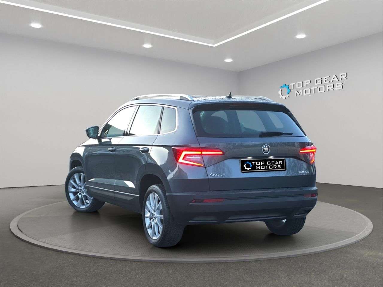 A 2018 SKODA KAROQ SE L SUV 5dr Diesel DSG 1.6 TDI 115 BHP A 2018 SKODA KAROQ SE L SUV 5dr Diesel DSG 1.6 TDI 115 BHP