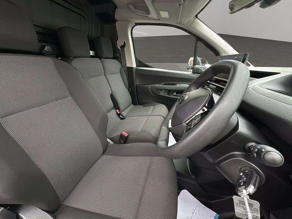 A 2024 PEUGEOT PARTNER 1.5 BlueHDi 1000 Asphalt Standard Panel Van 5dr Diesel Manual SWB Euro 6 (s A 2024 PEUGEOT PARTNER 1.5 BlueHDi 1000 Asphalt Standard Panel Van 5dr Diesel Manual SWB Euro 6 (s