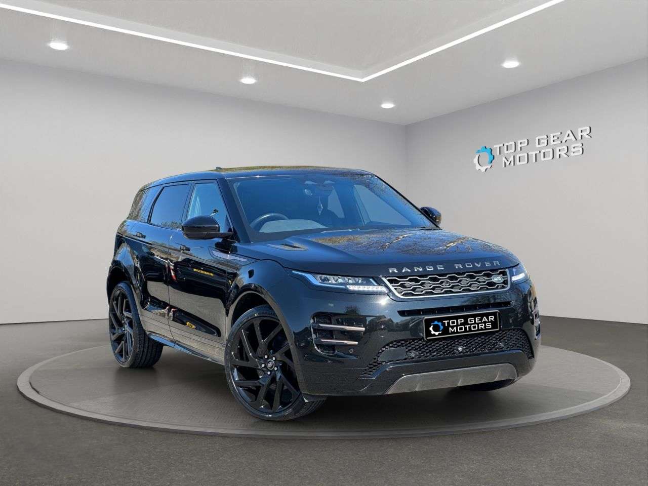 A 2019 LAND ROVER RANGE ROVER EVOQUE 2.0 D180 R-Dynamic S SUV 5dr Diesel Auto 4WD Euro 6 (s/s) (180 ps) A 2019 LAND ROVER RANGE ROVER EVOQUE 2.0 D180 R-Dynamic S SUV 5dr Diesel Auto 4WD Euro 6 (s/s) (180 ps)