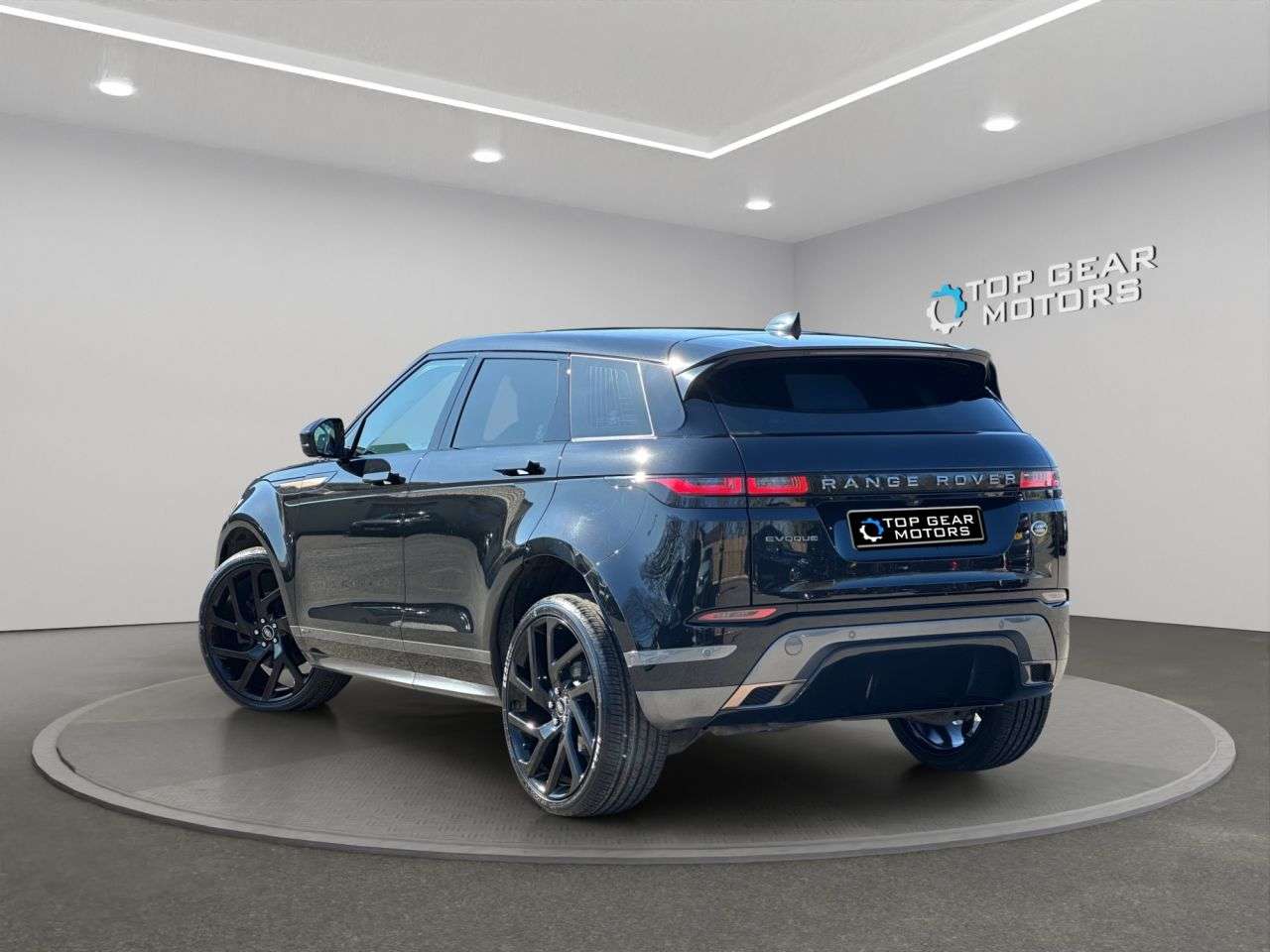A 2019 LAND ROVER RANGE ROVER EVOQUE 2.0 D180 R-Dynamic S SUV 5dr Diesel Auto 4WD Euro 6 (s/s) (180 ps) A 2019 LAND ROVER RANGE ROVER EVOQUE 2.0 D180 R-Dynamic S SUV 5dr Diesel Auto 4WD Euro 6 (s/s) (180 ps)