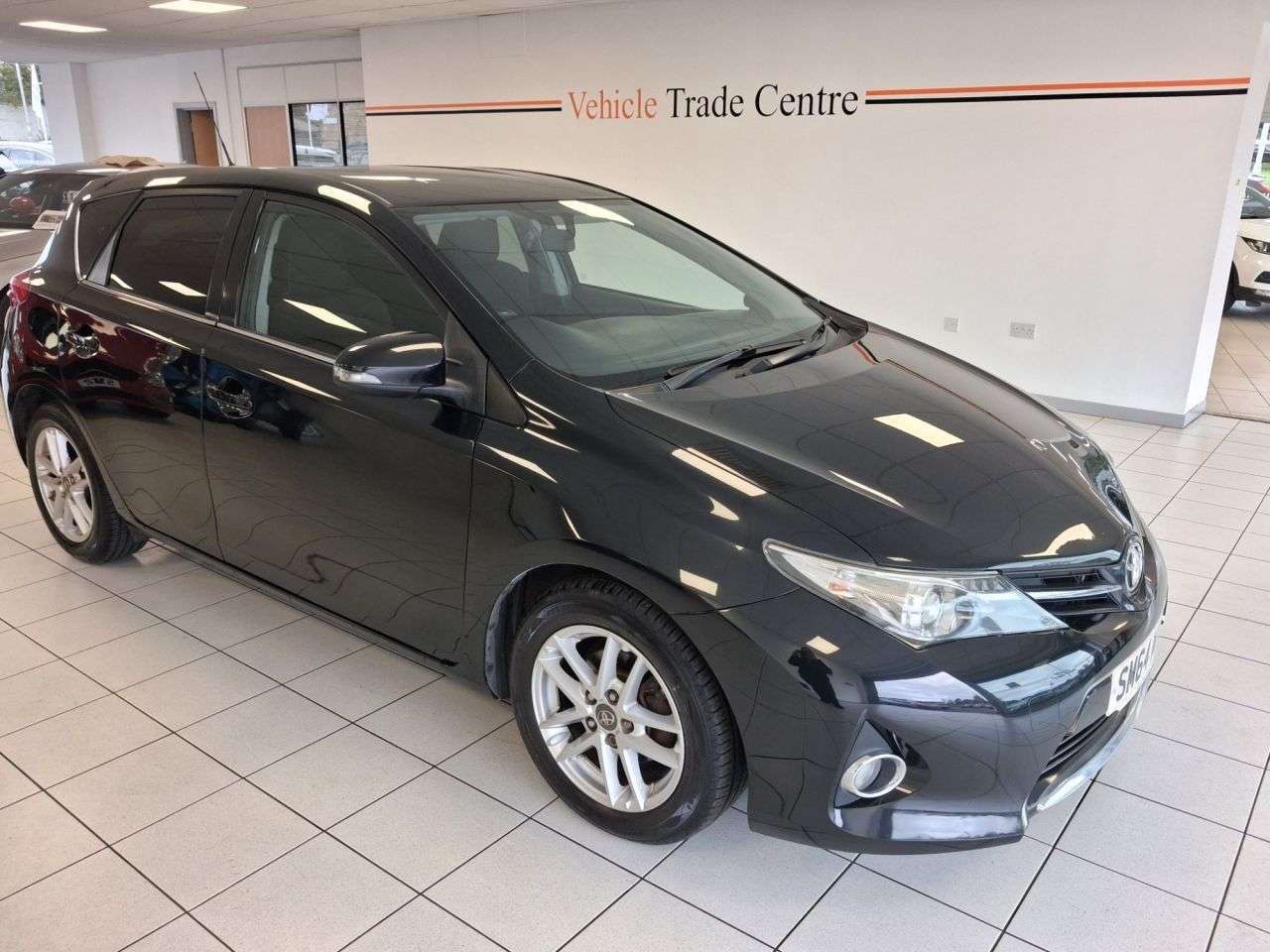A 2014 TOYOTA AURIS DUAL VVT-I ICON PLUS A 2014 TOYOTA AURIS DUAL VVT-I ICON PLUS