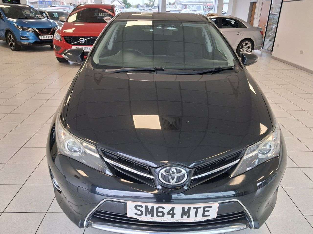 A 2014 TOYOTA AURIS DUAL VVT-I ICON PLUS A 2014 TOYOTA AURIS DUAL VVT-I ICON PLUS