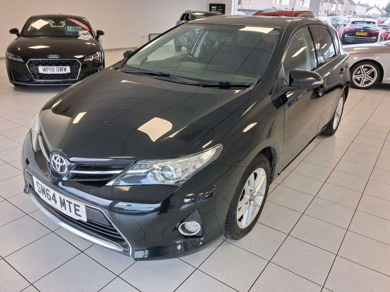 A 2014 TOYOTA AURIS DUAL VVT-I ICON PLUS A 2014 TOYOTA AURIS DUAL VVT-I ICON PLUS