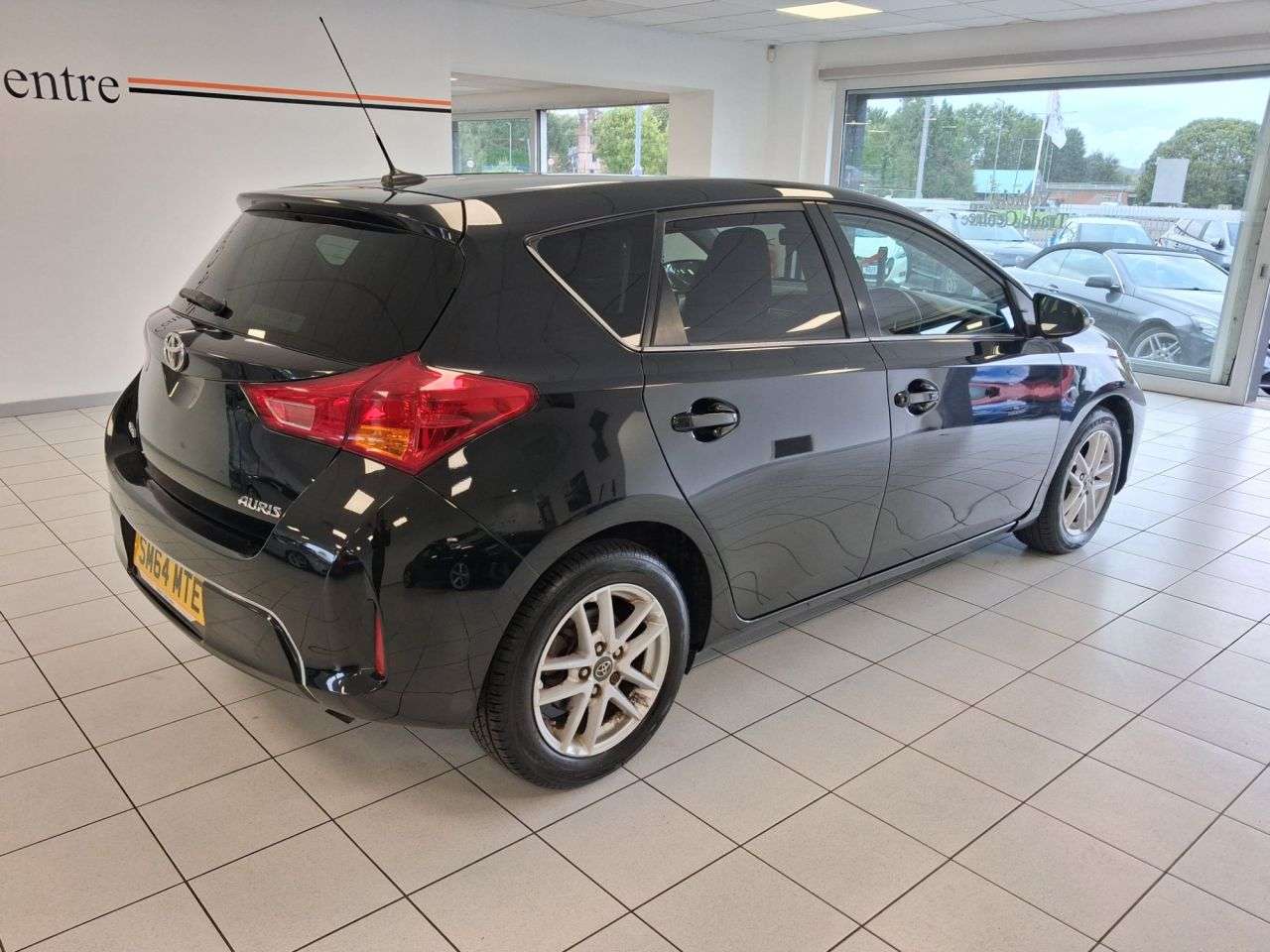 A 2014 TOYOTA AURIS DUAL VVT-I ICON PLUS A 2014 TOYOTA AURIS DUAL VVT-I ICON PLUS