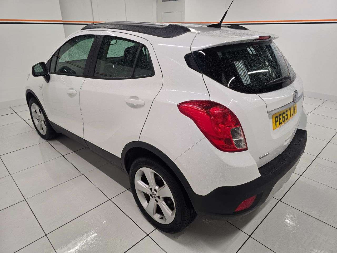 A 2015 VAUXHALL MOKKA 1.6 TECH LINE CDTI S/S 5d 134 BHP A 2015 VAUXHALL MOKKA 1.6 TECH LINE CDTI S/S 5d 134 BHP