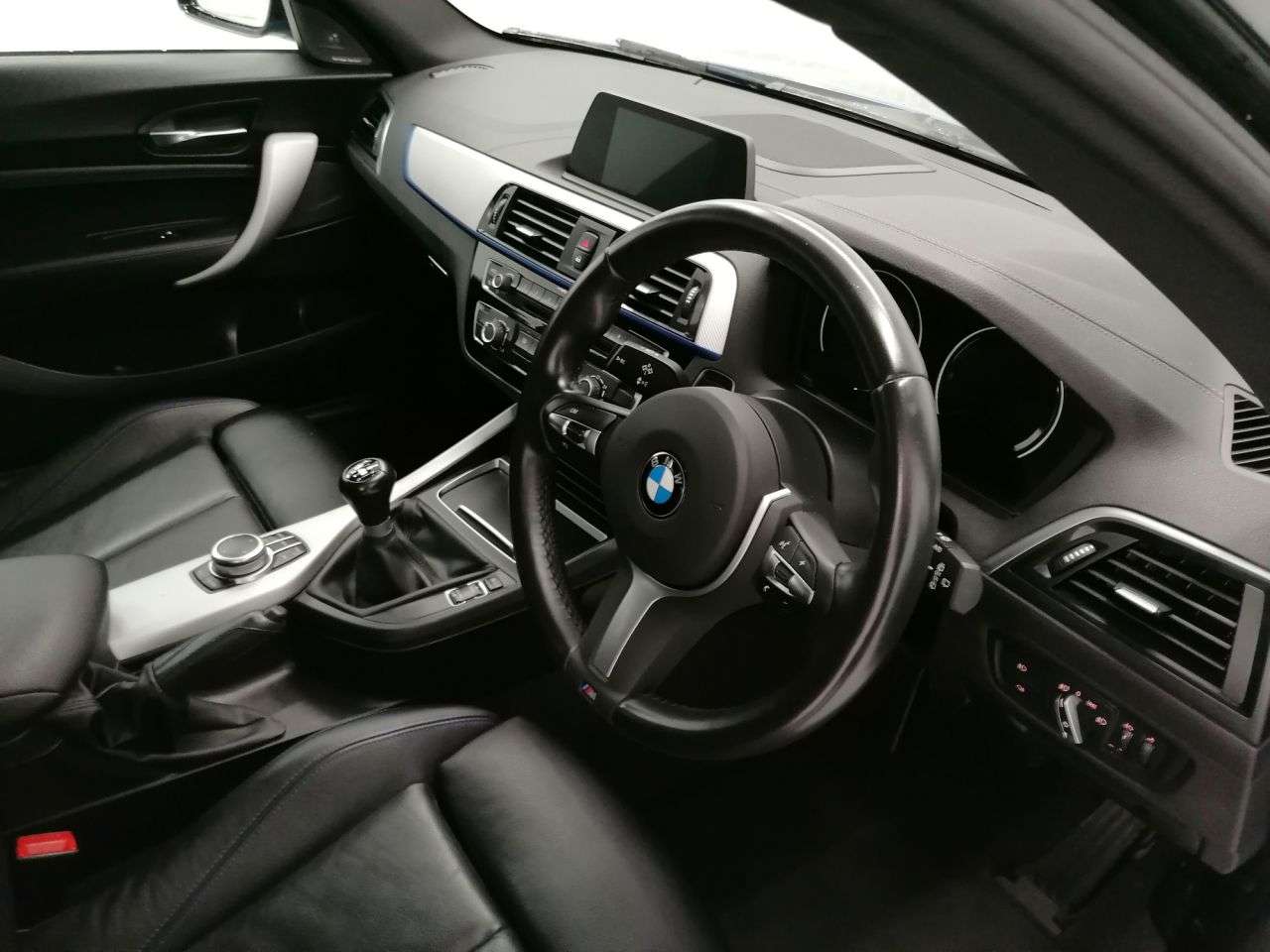 2019 BMW 1 SERIES 2019 BMW 1 SERIES