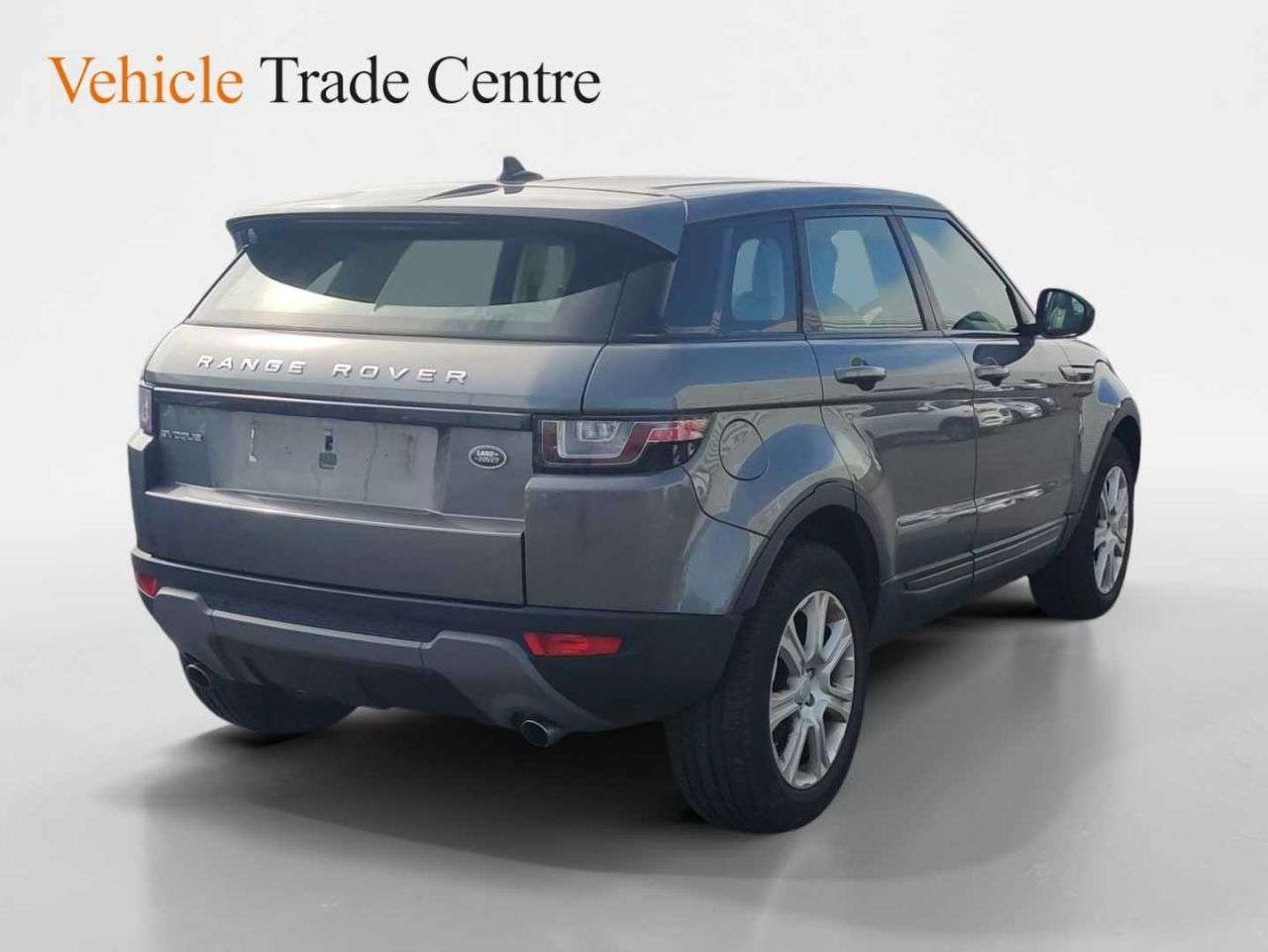 A 2015 LAND ROVER RANGE ROVER EVOQUE 2.0 ED4 SE TECH 5d 148 BHP A 2015 LAND ROVER RANGE ROVER EVOQUE 2.0 ED4 SE TECH 5d 148 BHP
