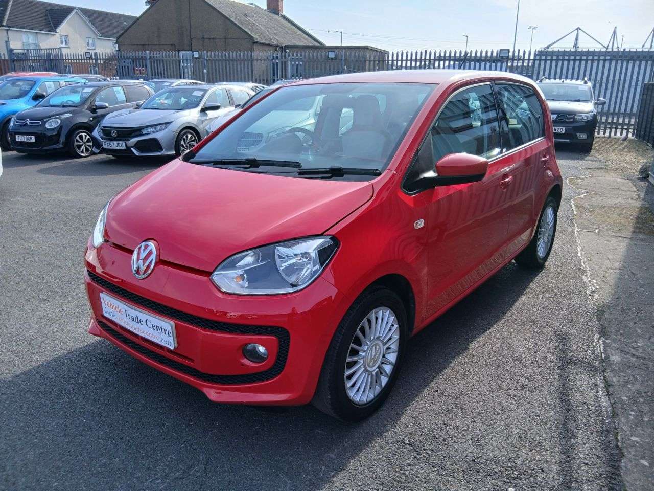 A 2014 VOLKSWAGEN UP 1.0 HIGH UP 5d 74 BHP A 2014 VOLKSWAGEN UP 1.0 HIGH UP 5d 74 BHP