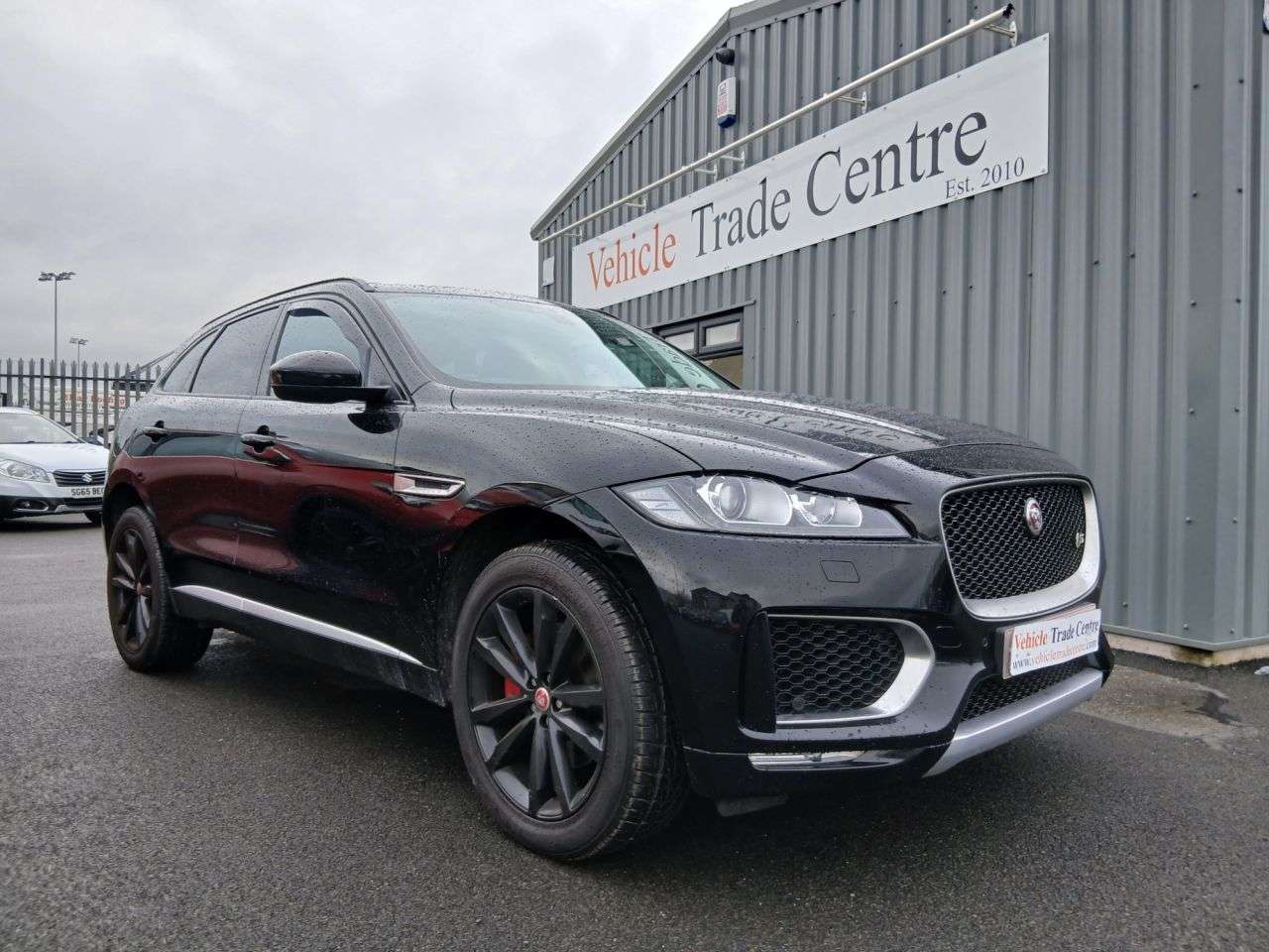 A 2016 JAGUAR F-PACE 3.0 V6 S AWD 5d AUTO 296 BHP A 2016 JAGUAR F-PACE 3.0 V6 S AWD 5d AUTO 296 BHP