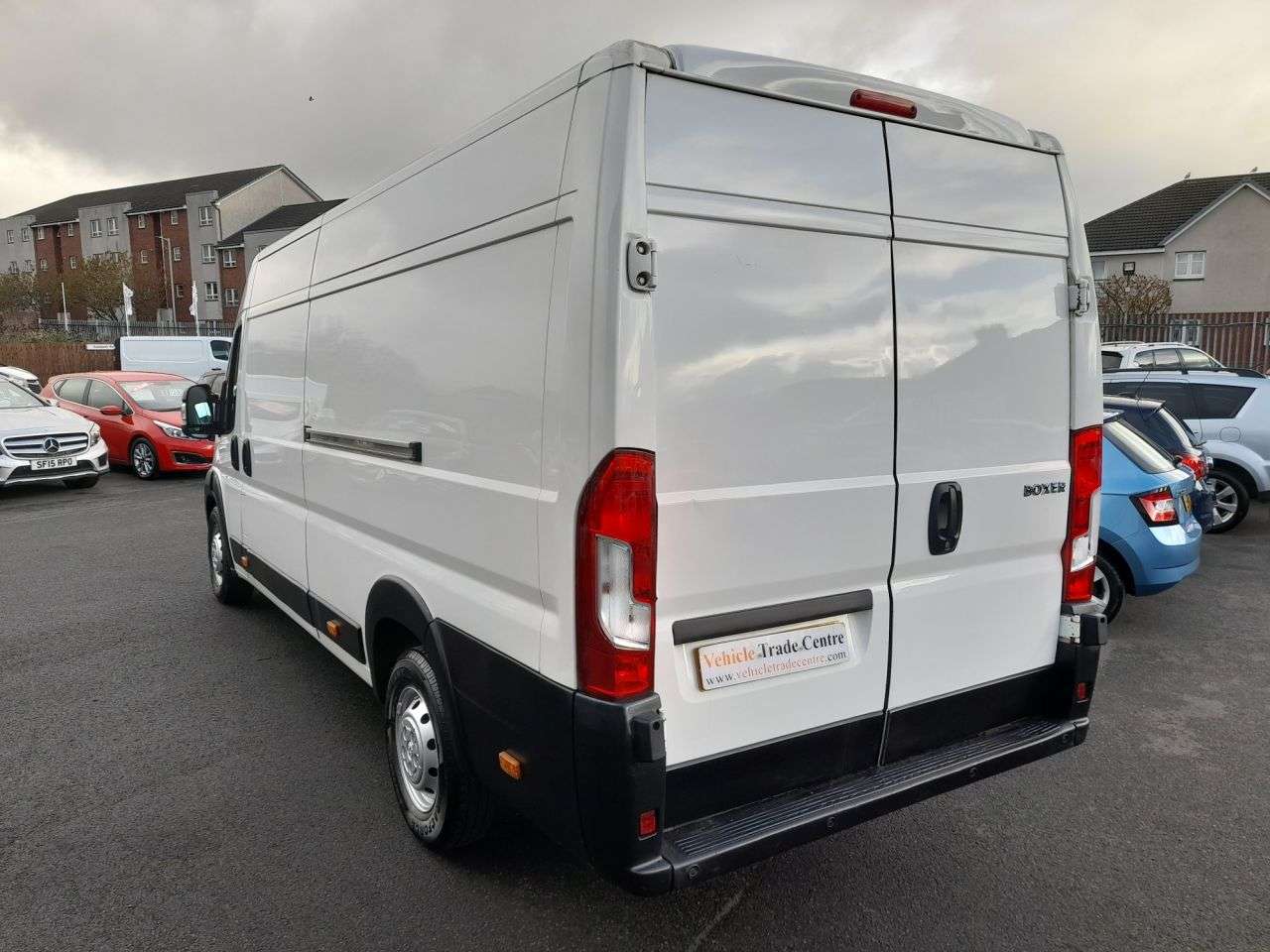 A 2019 PEUGEOT BOXER 2.2 BlueHDi 435 Professional Panel Van 5dr Diesel Manual L4 H2 Euro 6 (s/s) A 2019 PEUGEOT BOXER 2.2 BlueHDi 435 Professional Panel Van 5dr Diesel Manual L4 H2 Euro 6 (s/s)