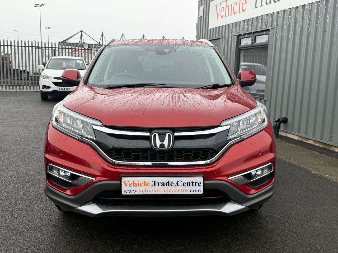 A 2016 HONDA CR-V 2.0 i-VTEC SE Plus Navi SUV 5dr Petrol Manual 4WD Euro 6 (s/s) (155 ps) ++ A 2016 HONDA CR-V 2.0 i-VTEC SE Plus Navi SUV 5dr Petrol Manual 4WD Euro 6 (s/s) (155 ps) ++