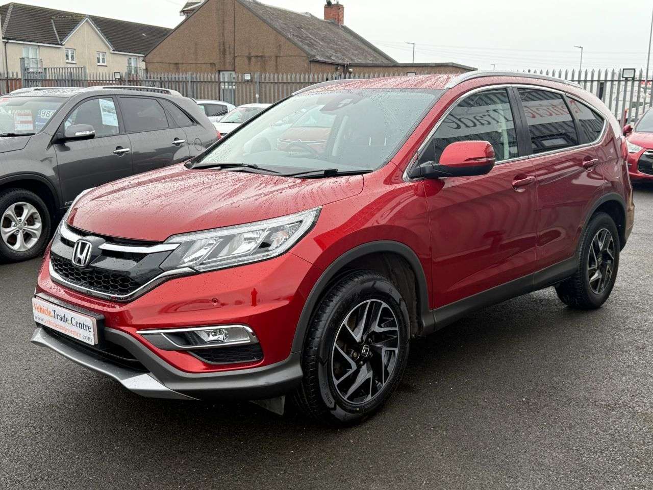 A 2016 HONDA CR-V 2.0 i-VTEC SE Plus Navi SUV 5dr Petrol Manual 4WD Euro 6 (s/s) (155 ps) ++ A 2016 HONDA CR-V 2.0 i-VTEC SE Plus Navi SUV 5dr Petrol Manual 4WD Euro 6 (s/s) (155 ps) ++