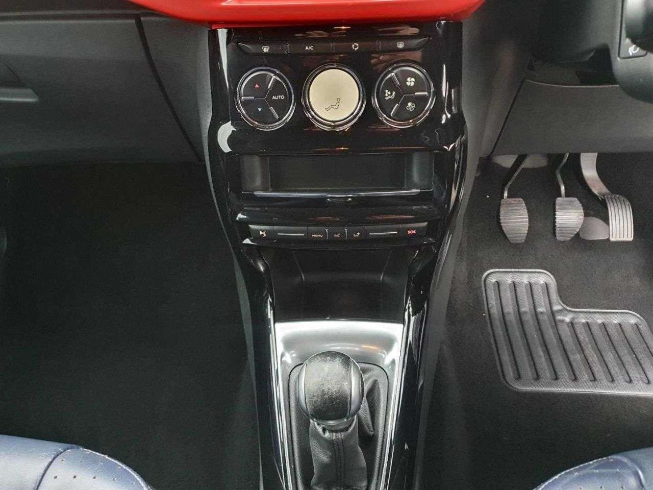 2017 DS AUTOMOBILES DS 3 2017 DS AUTOMOBILES DS 3