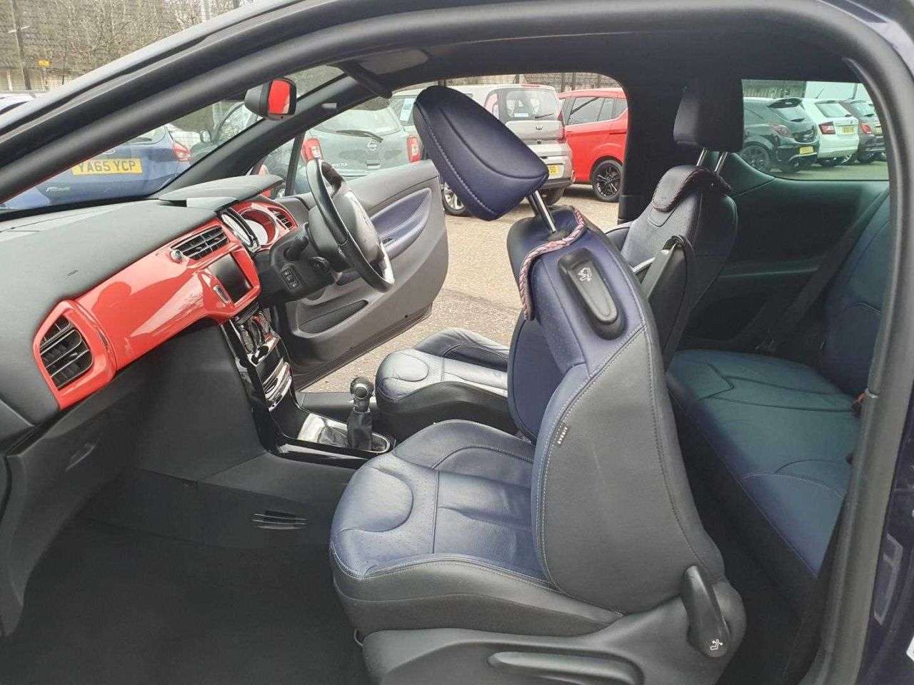 2017 DS AUTOMOBILES DS 3 2017 DS AUTOMOBILES DS 3