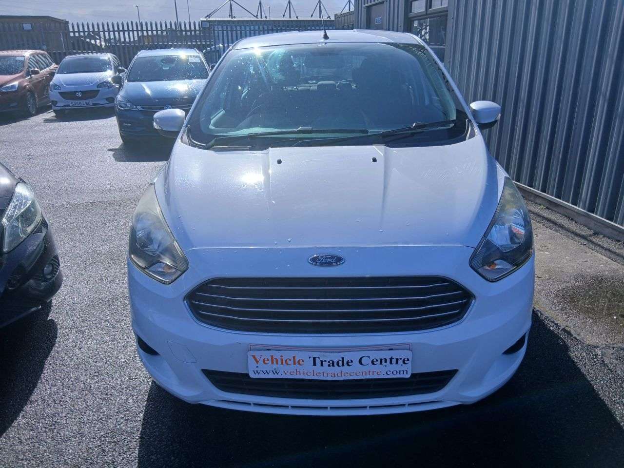 A 2016 FORD KA+ 1.2 Ti-VCT Zetec Hatchback 5dr Petrol Manual Euro 6 (70 ps) ++ BLUETOOTH ++ A 2016 FORD KA+ 1.2 Ti-VCT Zetec Hatchback 5dr Petrol Manual Euro 6 (70 ps) ++ BLUETOOTH ++