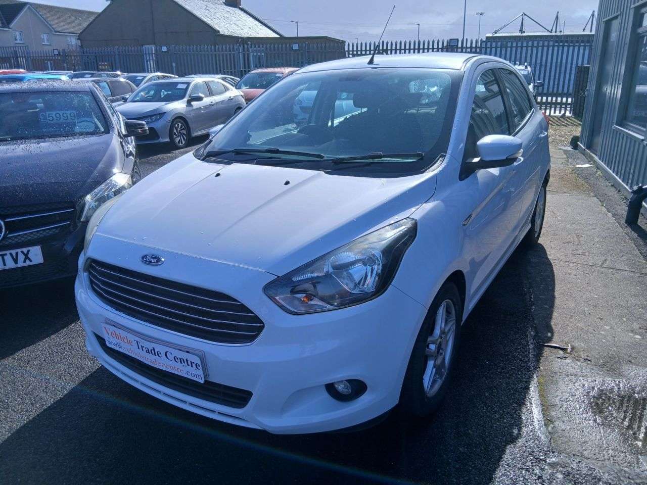 A 2016 FORD KA+ 1.2 Ti-VCT Zetec Hatchback 5dr Petrol Manual Euro 6 (70 ps) ++ BLUETOOTH ++ A 2016 FORD KA+ 1.2 Ti-VCT Zetec Hatchback 5dr Petrol Manual Euro 6 (70 ps) ++ BLUETOOTH ++