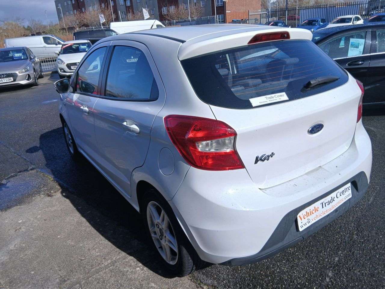 A 2016 FORD KA+ 1.2 Ti-VCT Zetec Hatchback 5dr Petrol Manual Euro 6 (70 ps) ++ BLUETOOTH ++ A 2016 FORD KA+ 1.2 Ti-VCT Zetec Hatchback 5dr Petrol Manual Euro 6 (70 ps) ++ BLUETOOTH ++