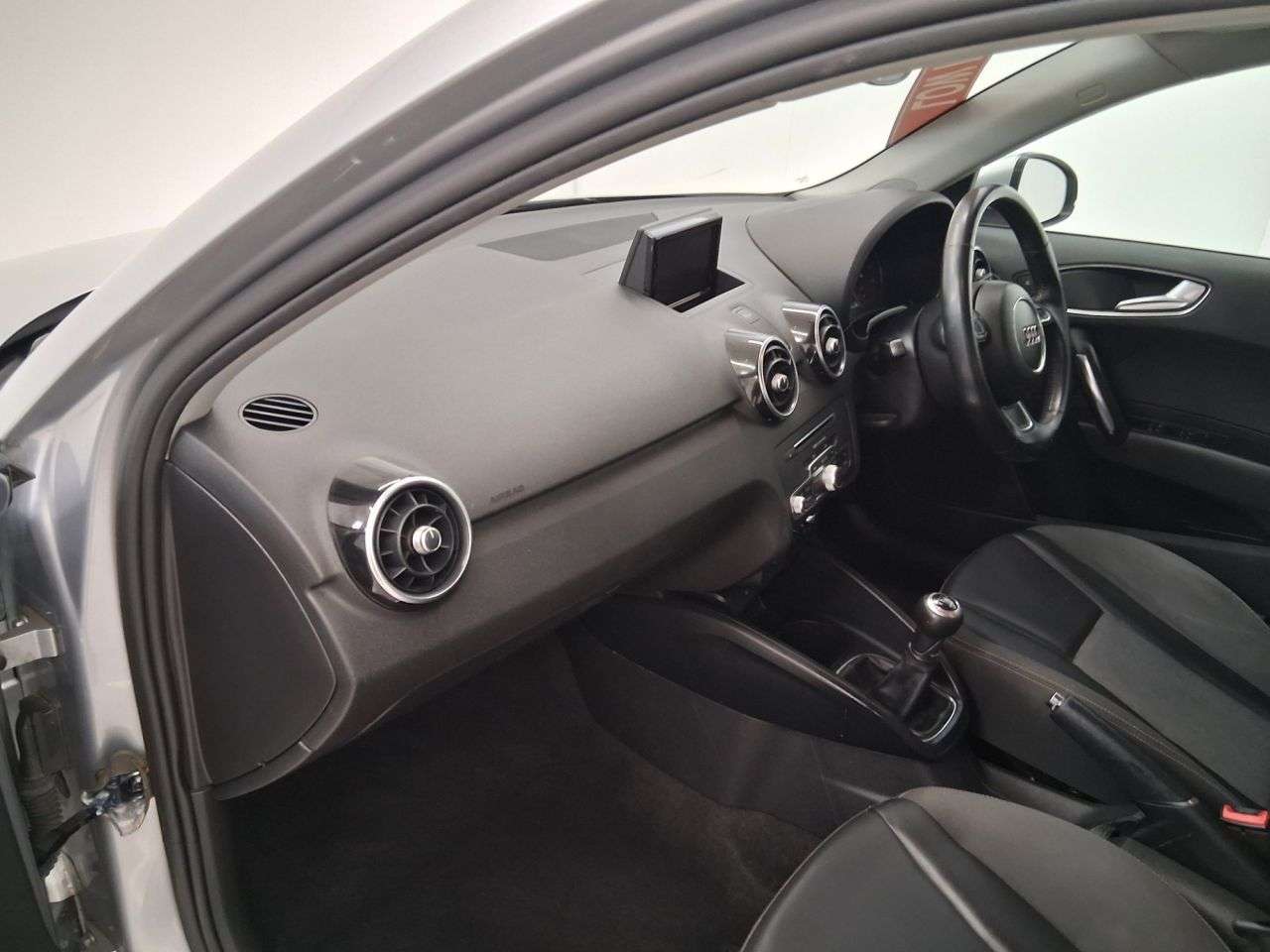 2016 AUDI A1 2016 AUDI A1