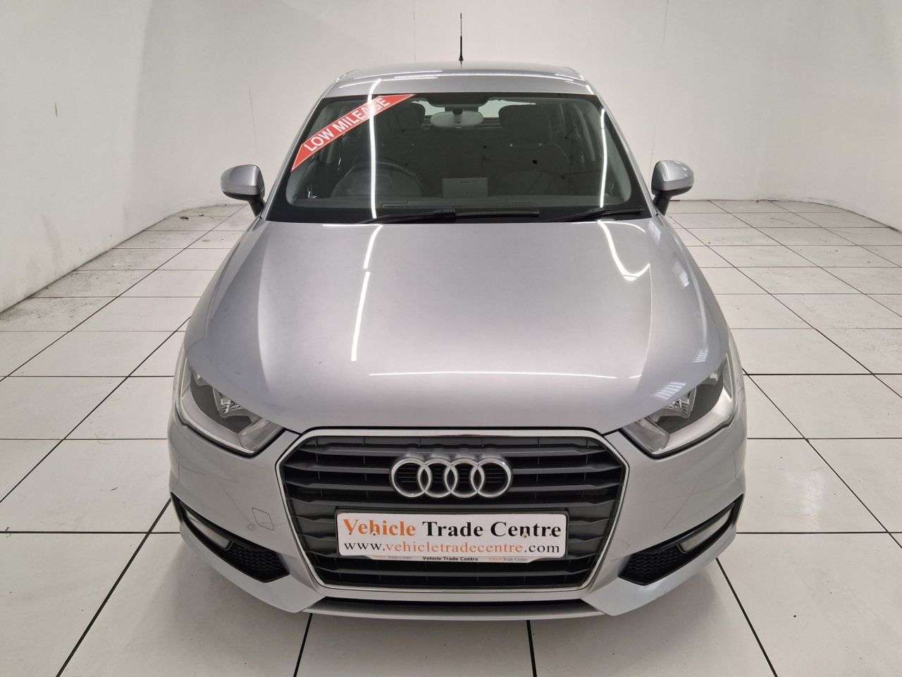 2016 AUDI A1 2016 AUDI A1