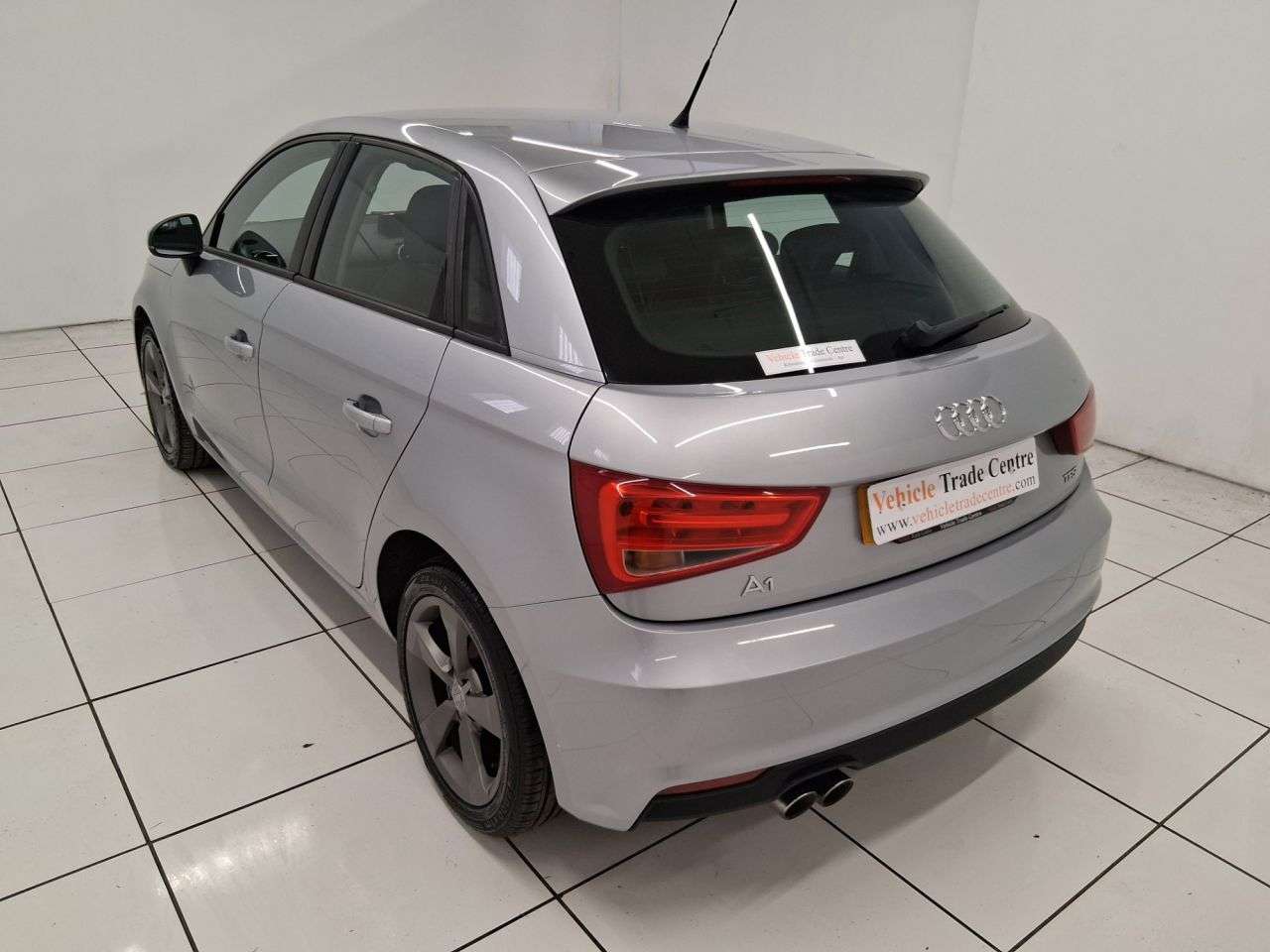 2016 AUDI A1 2016 AUDI A1